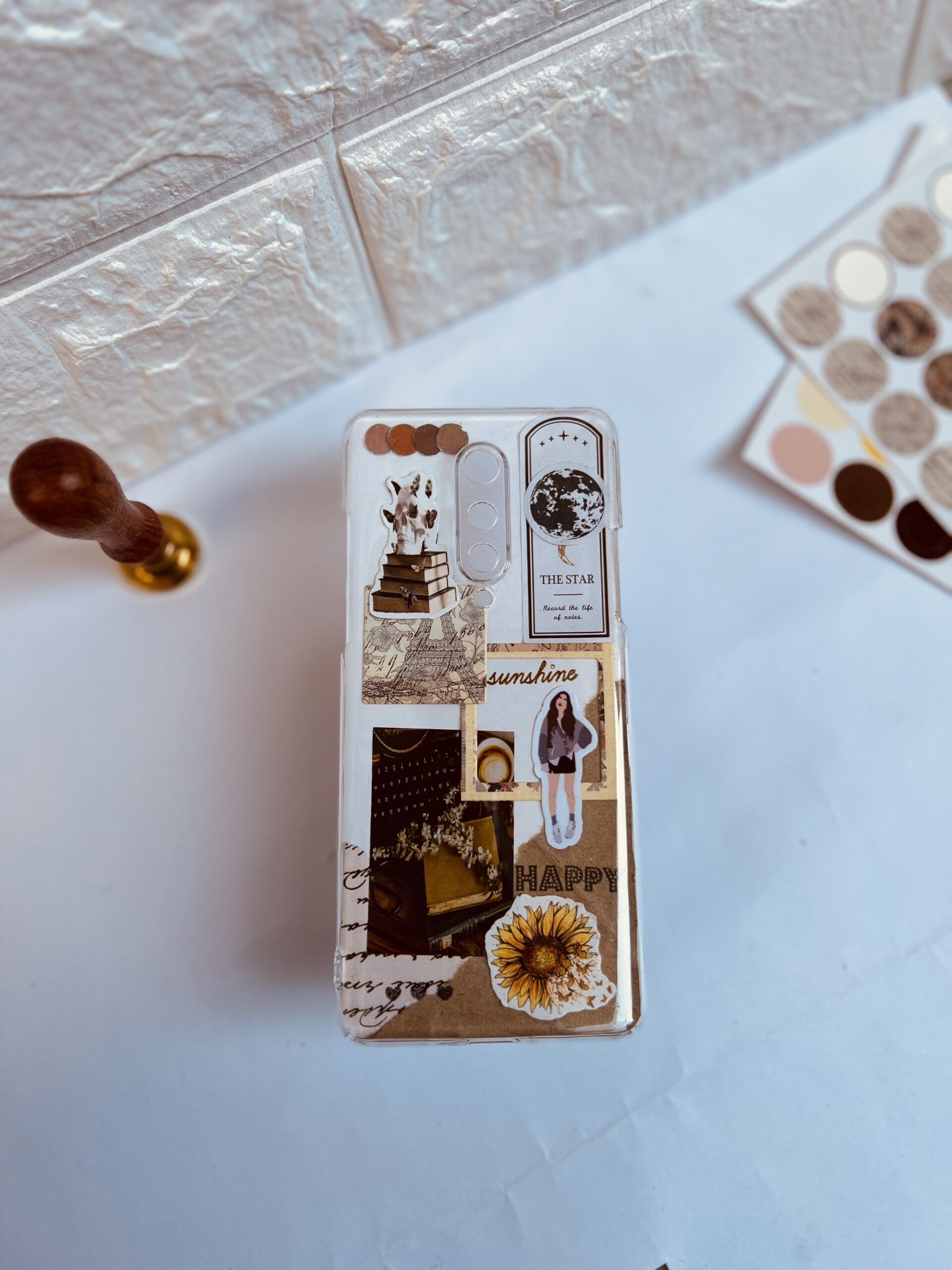 Phone cover design handmade | Custom phone cover | trending mobile cover | unique mobile cover | Aesthetic Phone cover | handmade mobile cover - Image 2