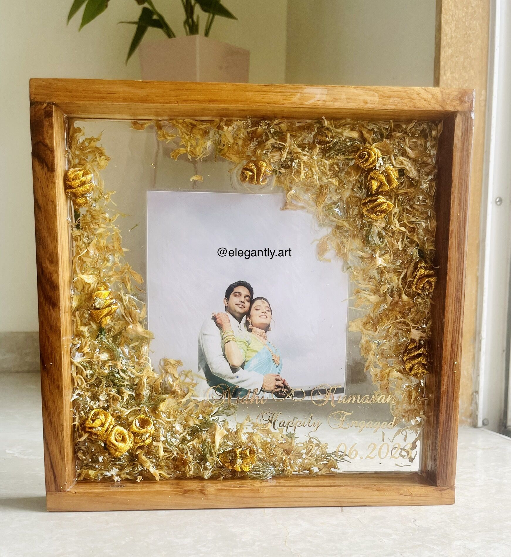 Teakwood resin preservation | wedding gifts| wedding photo preservation | Flower preservation| varmala preservation - Image 3