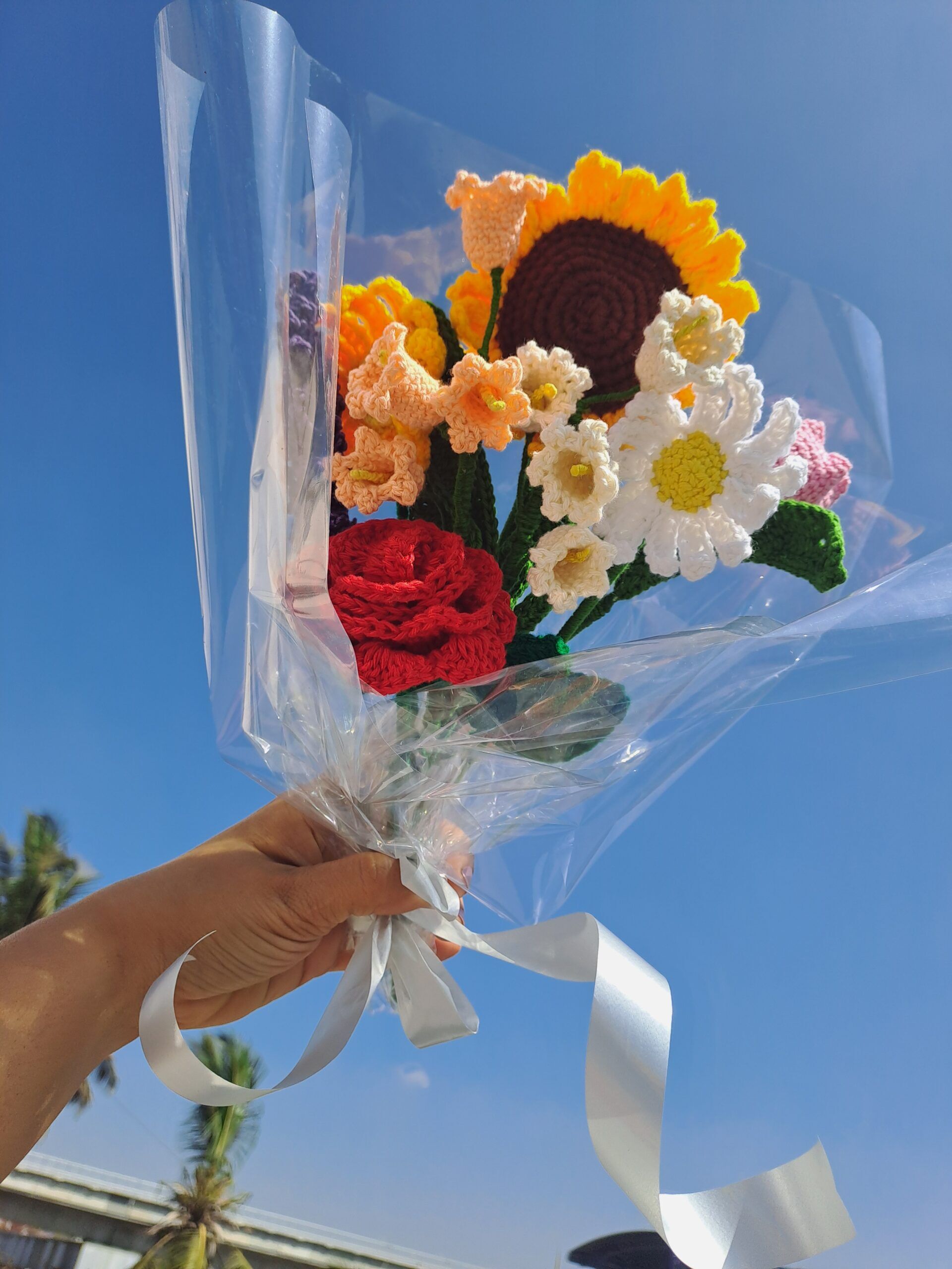 Crochet Flower Bouquet/ Ever lasting flower bouquet for your loved ones/hand knitted flowers