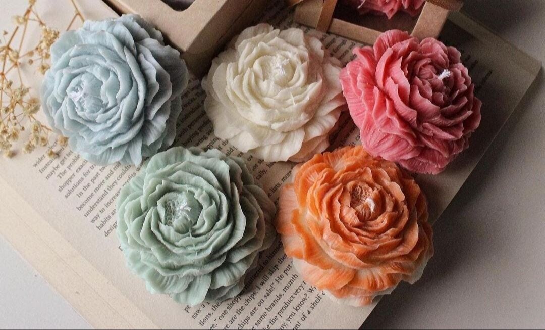 Scented Flower candles - Image 3