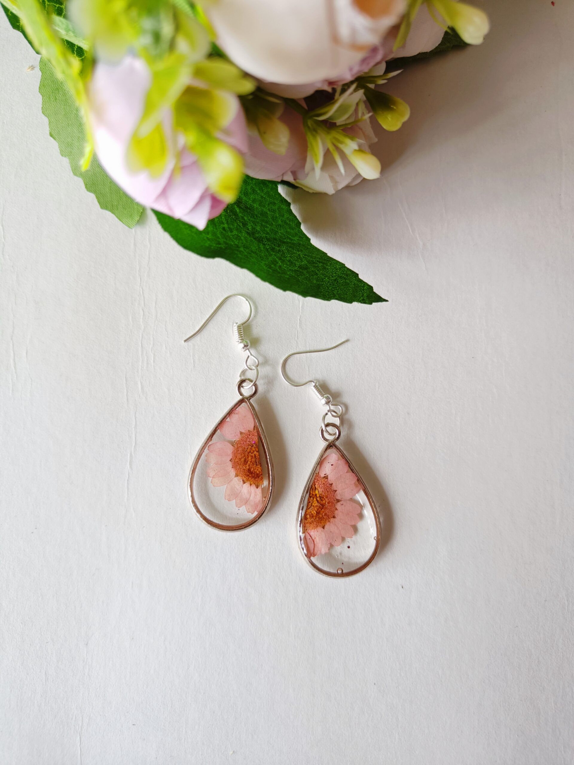 Resin Earrings| Floral Earrings | Resin Flower Earrings - Image 4
