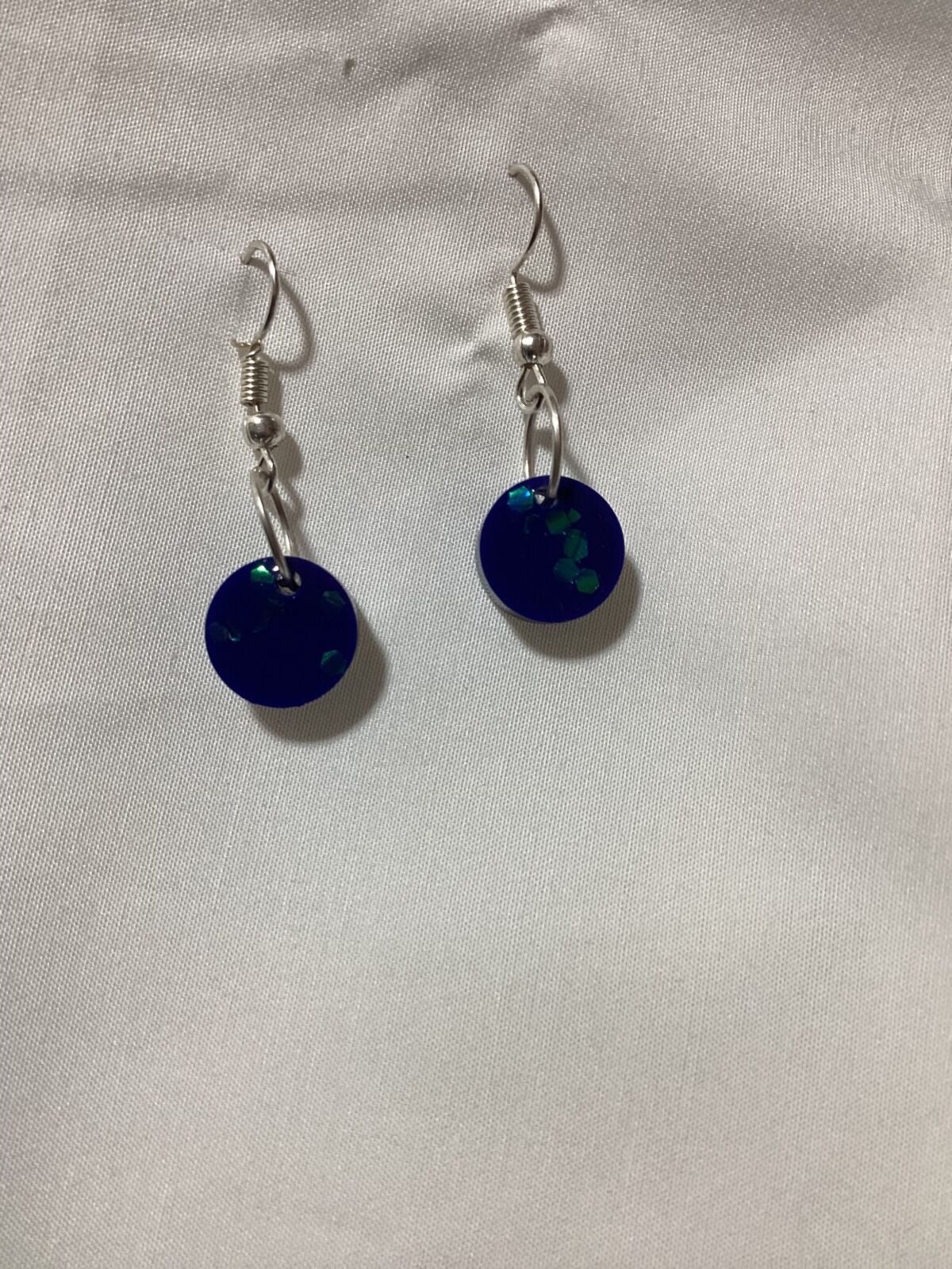 Round sequence earrings